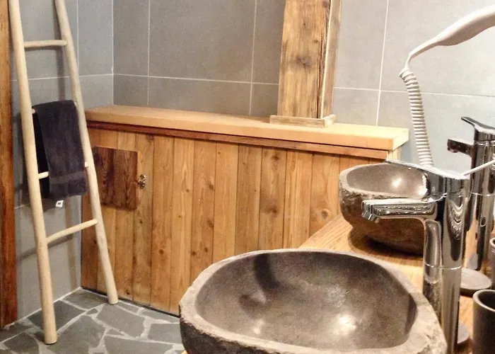 On The Rood Zell Am Kaprun