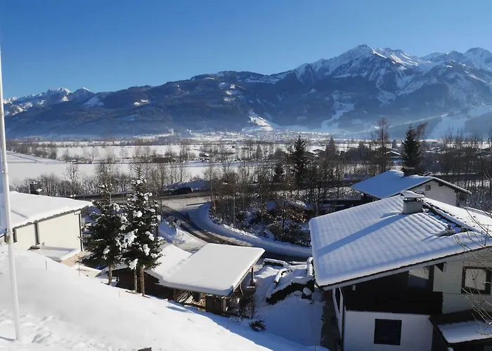 シャレー On The Rood Zell Am Kaprun ピーゼンドルフ